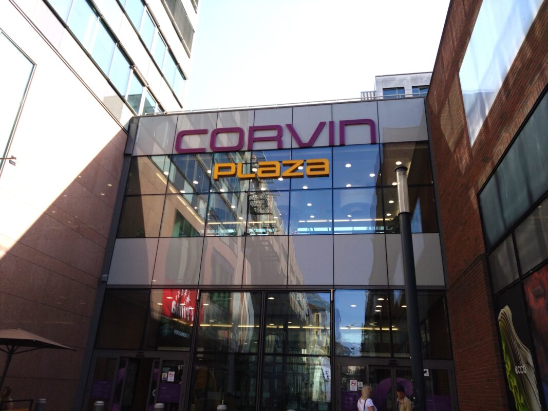 ショッピングモール